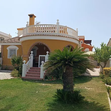 Villa Con Jardin Y Barbacoa R103 Novadesta Puerto Marino